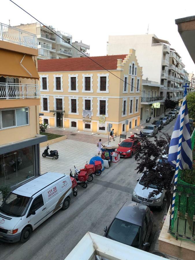 Yellow Fresh Apartment-City Center Alexandroupoli Exterior photo